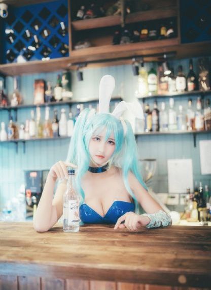 顶楼第三季电视剧免费观看电视剧